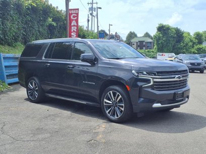 Used 2023 Chevrolet Suburban LT w/ Luxury Package