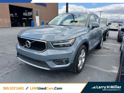 Used 2020 Volvo XC40 T5 Momentum