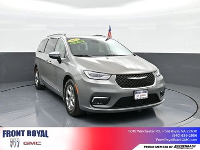 Used 2023 Chrysler Pacifica Limited