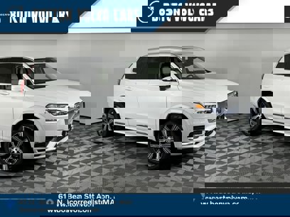 New 2025 Volvo XC90 B6 Plus w/ Protection Package Premier