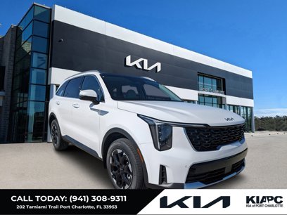 New 2025 Kia Sorento S