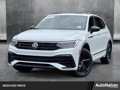 Certified 2024 Volkswagen Tiguan SE R-Line
