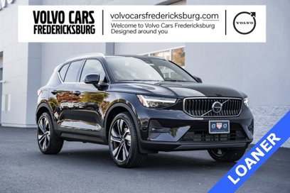 Certified 2025 Volvo XC40 B5 Plus w/ Protection Package Premier