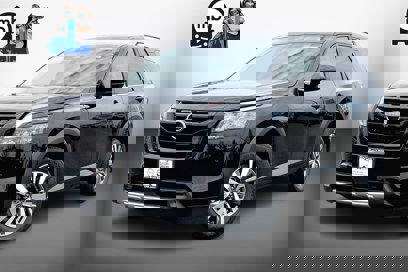 New 2025 Nissan Pathfinder SL w/ Black Appearance Package