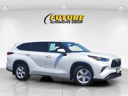 Used 2022 Toyota Highlander LE