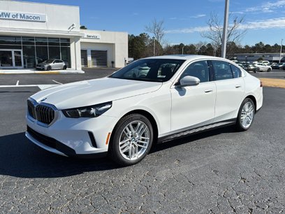 New 2025 BMW 530i w/ Premium Package