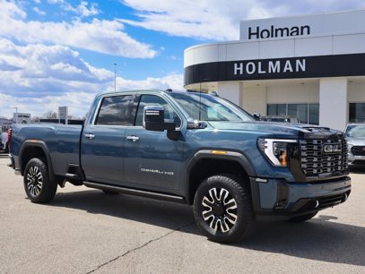 New 2025 GMC Sierra 2500 Denali Ultimate w/ Max Trailering Package