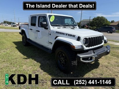 New 2025 Jeep Gladiator Sport