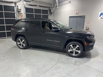 New 2025 Jeep Grand Cherokee Limited w/ Luxury Tech Group II