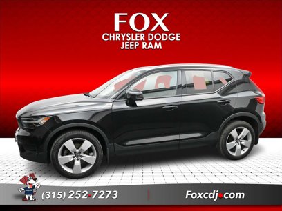 Used 2019 Volvo XC40 T5 Momentum