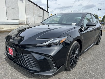 New 2025 Toyota Camry SE