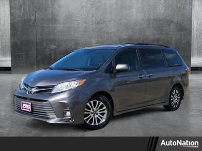 Used 2018 Toyota Sienna XLE w/ XLE Navigation Package