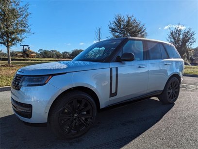 New 2025 Land Rover Range Rover SE