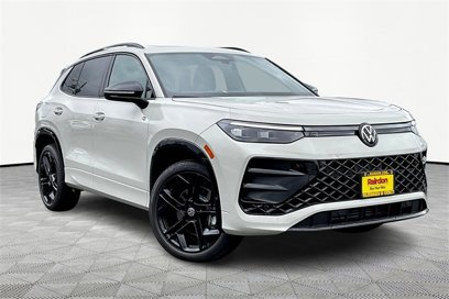 New 2025 Volkswagen Tiguan SE R-Line