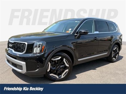 Certified 2023 Kia Telluride EX w/ EX Captain's Chair Package