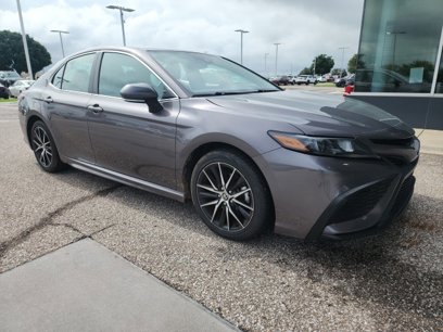 Used 2023 Toyota Camry SE