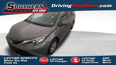 Used 2021 Toyota Sienna XLE