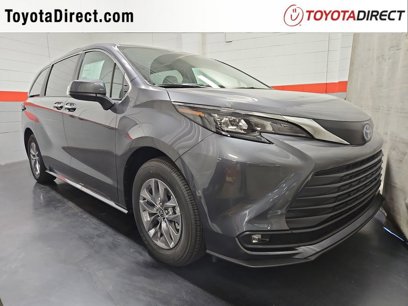 New 2025 Toyota Sienna XLE
