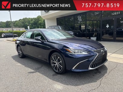 New 2025 Lexus ES 300h w/ Premium Package
