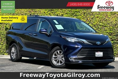 Used 2023 Toyota Sienna XLE