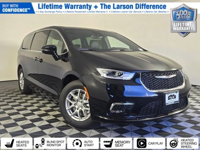 New 2026 Chrysler Pacifica Select