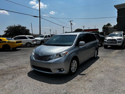 Used 2016 Toyota Sienna XLE Premium