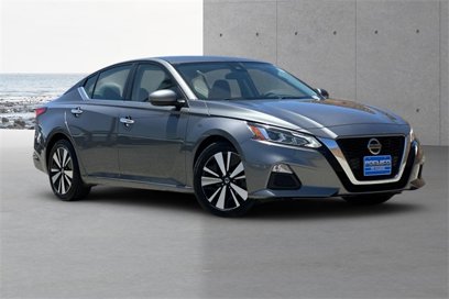 Used 2022 Nissan Altima 2.5 SV