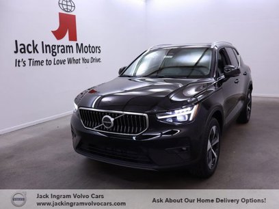 New 2025 Volvo XC40 B5 Plus w/ Protection Package Premier