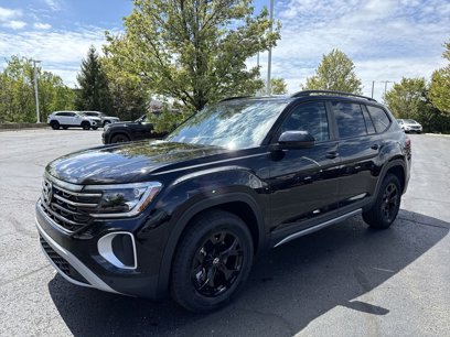 New 2025 Volkswagen Atlas Peak Edition SE