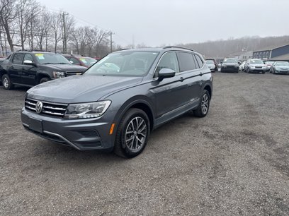 Used 2020 Volkswagen Tiguan SE w/ Panoramic Sunroof Package
