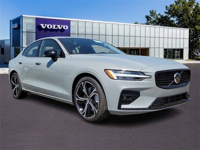 New 2024 Volvo S60 B5 Plus w/ Climate Package