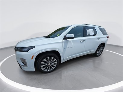 Used 2023 Chevrolet Traverse Premier