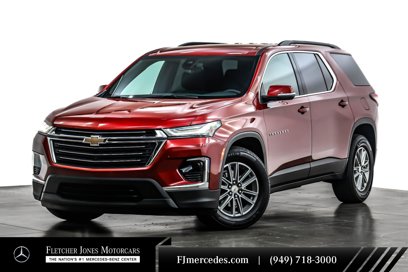 Used 2023 Chevrolet Traverse LT w/ Rear Camera Mirror Package