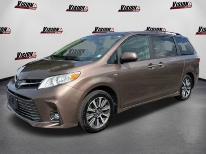 Used 2019 Toyota Sienna XLE