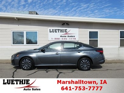 Used 2023 Nissan Altima 2.5 SV w/ SV Premium Package