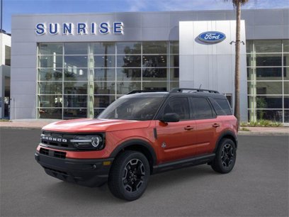 New 2024 Ford Bronco Sport Outer Banks w/ Tech Package