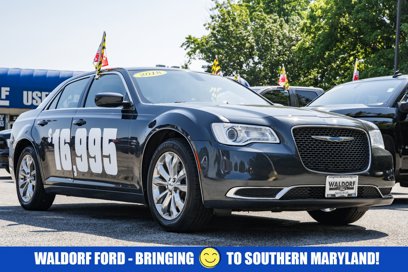 Used 2018 Chrysler 300 Touring L