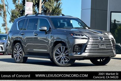 New 2025 Lexus LX 600 4WD w/ Luxury Package