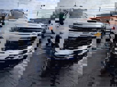 New 2025 Chevrolet Silverado 2500 Custom w/ Custom Convenience Package