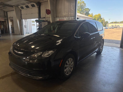 Used 2020 Chrysler Voyager L