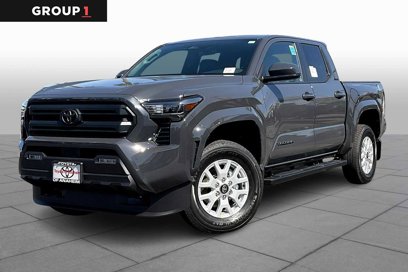 New 2025 Toyota Tacoma SR5