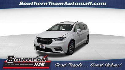 Used 2021 Chrysler Pacifica Touring-L