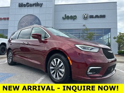 Used 2021 Chrysler Pacifica Touring-L