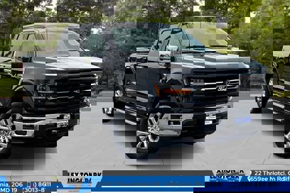New 2025 Ford F150 XLT w/ Equipment Group 302A MID