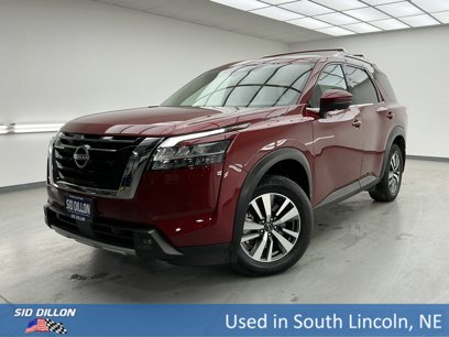 Used 2023 Nissan Pathfinder SL