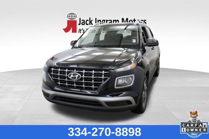 Used 2023 Hyundai Venue SEL