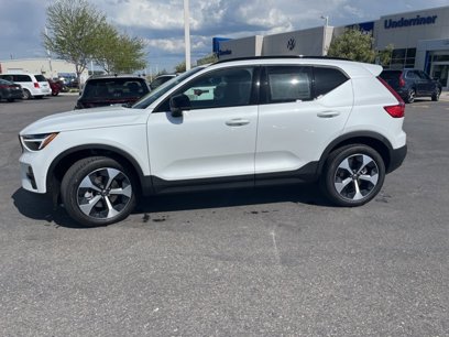 New 2025 Volvo XC40 B5 Plus w/ Protection Package Premier