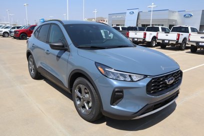 New 2025 Ford Escape ST-Line w/ Tech Pack #1