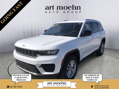 Used 2023 Jeep Grand Cherokee Laredo