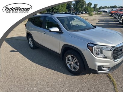 Used 2022 GMC Terrain SLE w/ Driver Convenience Package